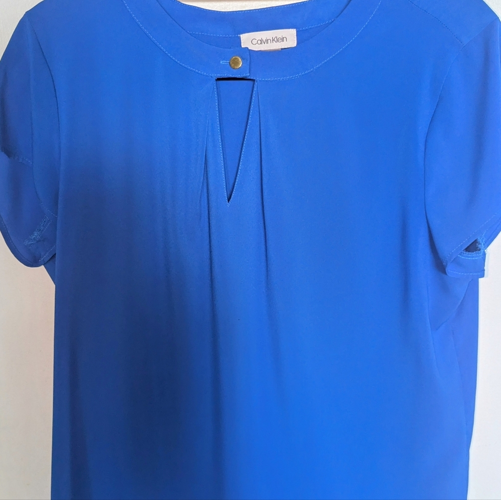 Cobalt blouse, suit separates. Size Medium.